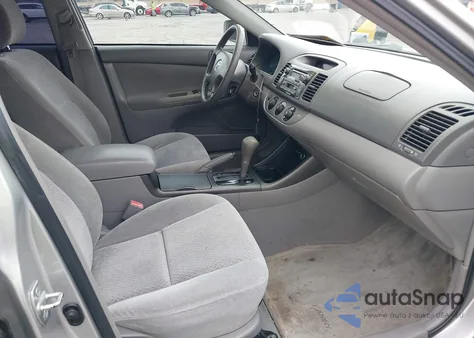 2002 Toyota Camry Le V6 from USA, damaged, VIN 4T1BF32KX2U535609